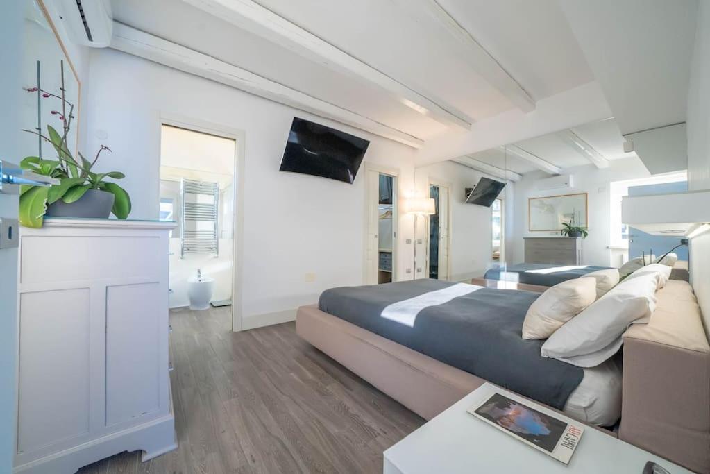 The Attic 'Panorama' Appartement Napels Buitenkant foto